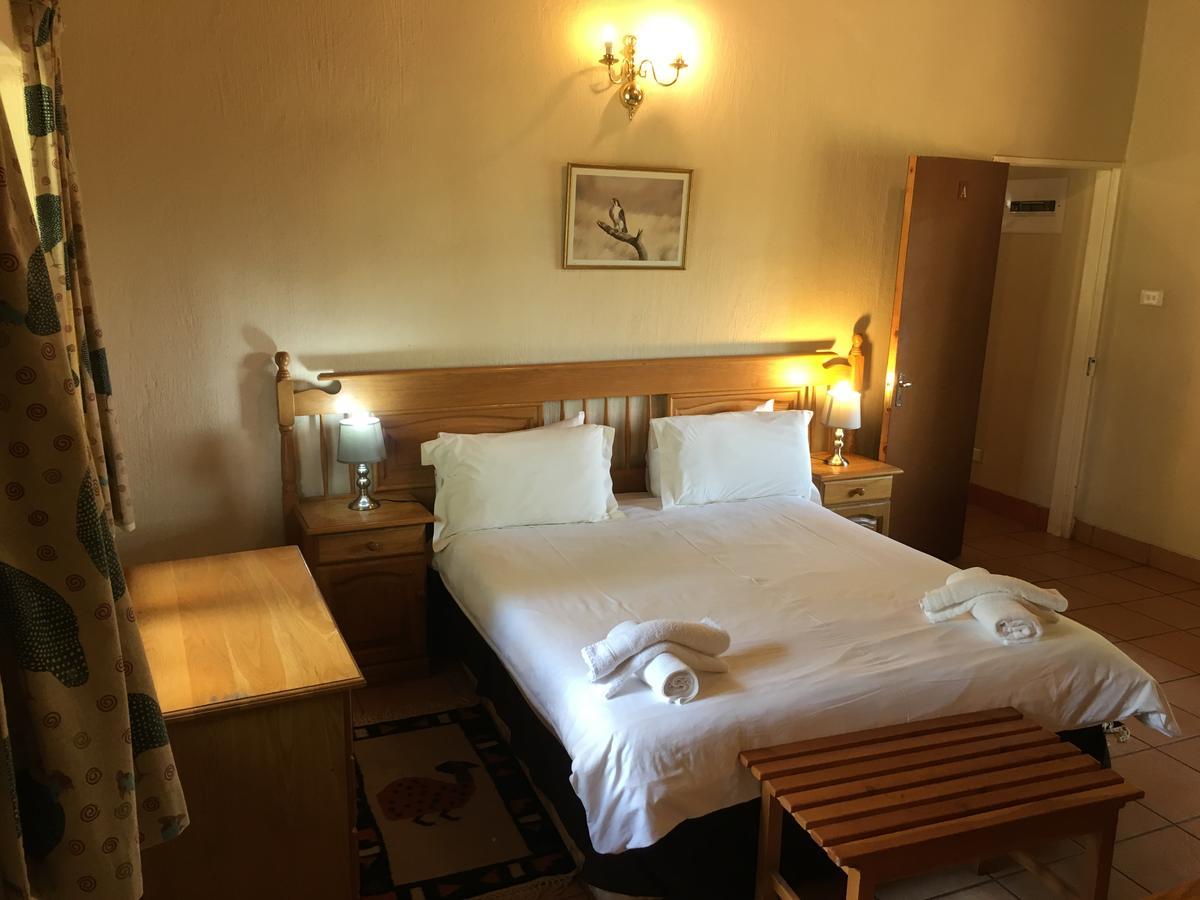 Dragon Peaks Mountain Resort Champagne Valley Экстерьер фото